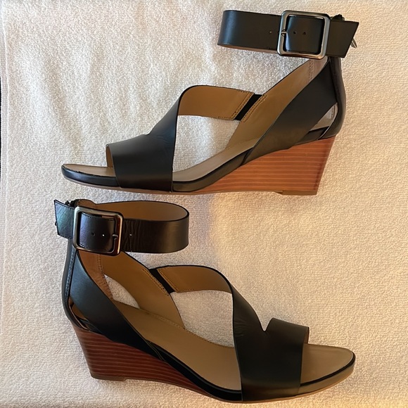 Franco Sarto “ DAMIANA “ Black Leather Wedge Sandal - Picture 3 of 6